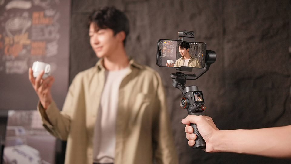 Hohem iSteady M7 AI Tracking Smartphone Gimbal Stabilizer Hohem iSteady M7 AI Tracking Smartphone Gimbal Stabilizer
