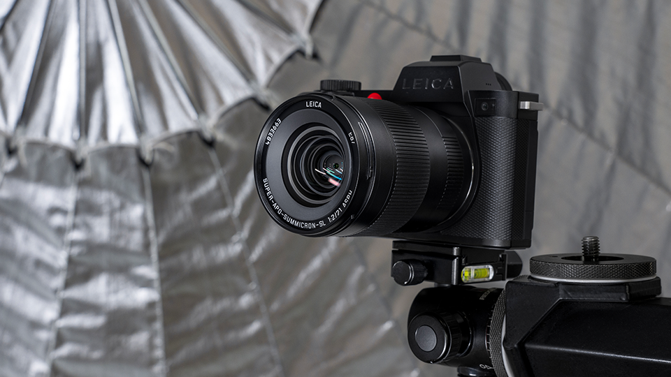 Leica Super-APO-Summicron-SL 21mm f/2 ASPH. Lens (L-Mount)