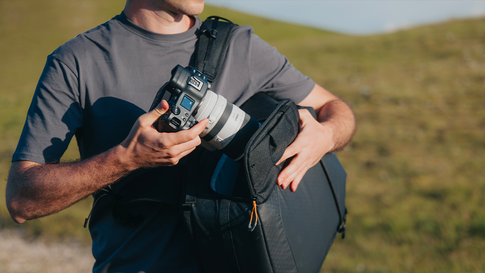Lowepro FastPack IV side-access camera compartment