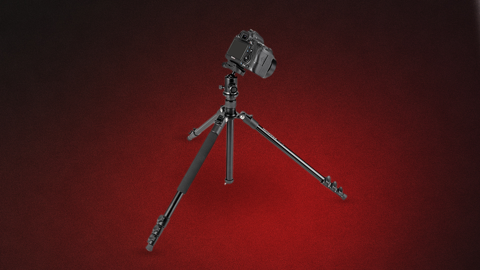 Magnus TR 13 Travel Tripod with Dual Action Ball Head Magnus TR 13 Travel Tripod with Dual Action Ball Head