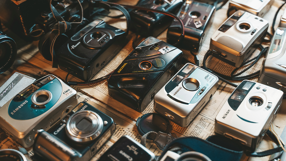 Retro Digital Used Cameras and Lenses Retro Digital Used Cameras and Lenses