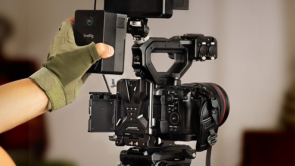 SmallRig Pro Adjustable Arca-Type Plate and V-Lock Battery Mounting System SmallRig Pro Adjustable Arca-Type Plate and V-Lock Battery Mounting System
