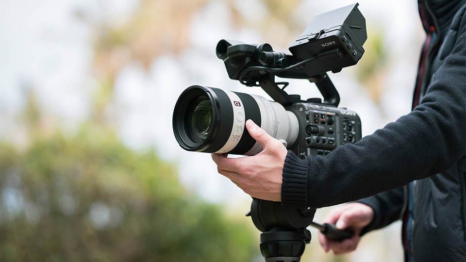 Sony FE 50 150mm f-2 GM Lens in use Sony FE 50 150mm f-2 GM Lens in use