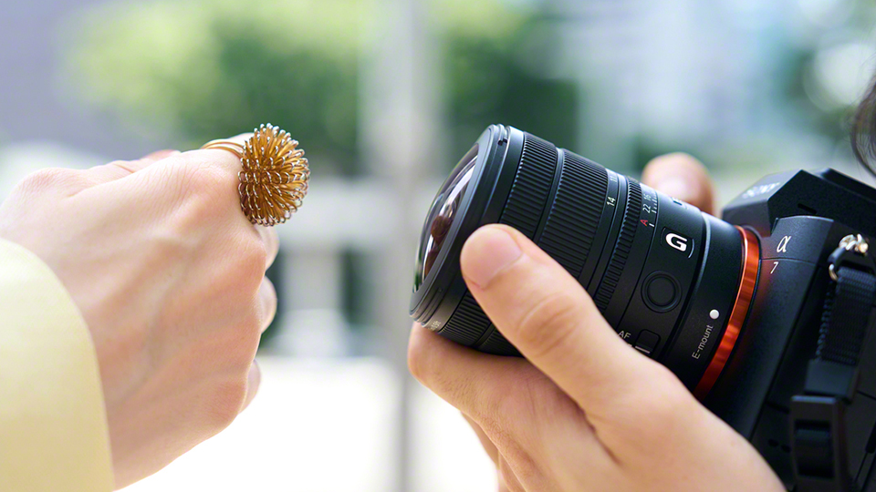 Sony FE 8-14mm f/3.5 G lens taking picture of ring Sony FE 8-14mm f/3.5 G lens taking picture of ring