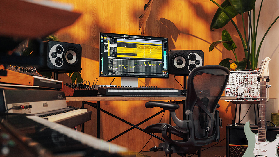 Steinberg Cubase Pro 15 Music and Audio Postproduction Software Steinberg Cubase Pro 15 Music and Audio Postproduction Software