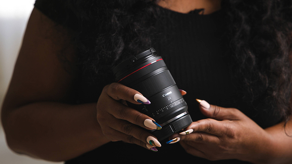 Canon RF 24mm f/1.4 L VCM Lens Canon RF 24mm f/1.4 L VCM Lens