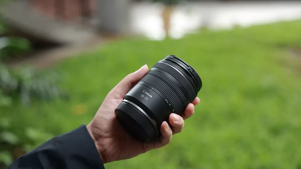 Canon RF 28-70mm f/2.8 IS STM Lens Canon RF 28-70mm f/2.8 IS STM Lens