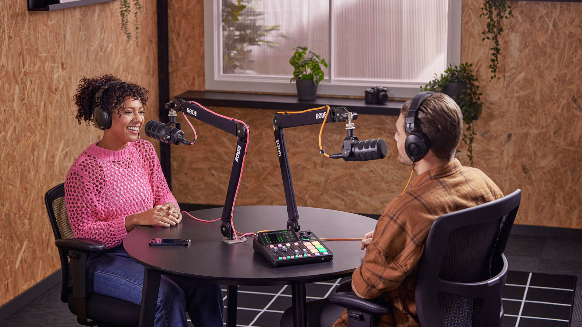 RODE RODECaster Duo Integrated Audio Production Studio