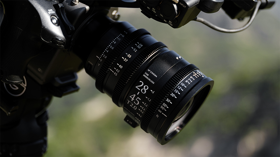 Sigma 28-45mm T2 Cine Zoom Lens with AF Sigma 28-45mm T2 Cine Zoom Lens with AF