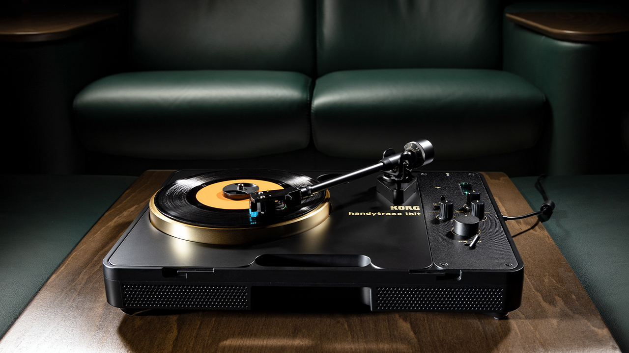 Korg handytraxx 1bit Portable Record Player with Nutube EQ and High-Definition Recording Korg handytraxx 1bit Portable Record Player with Nutube EQ and High-Definition Recording