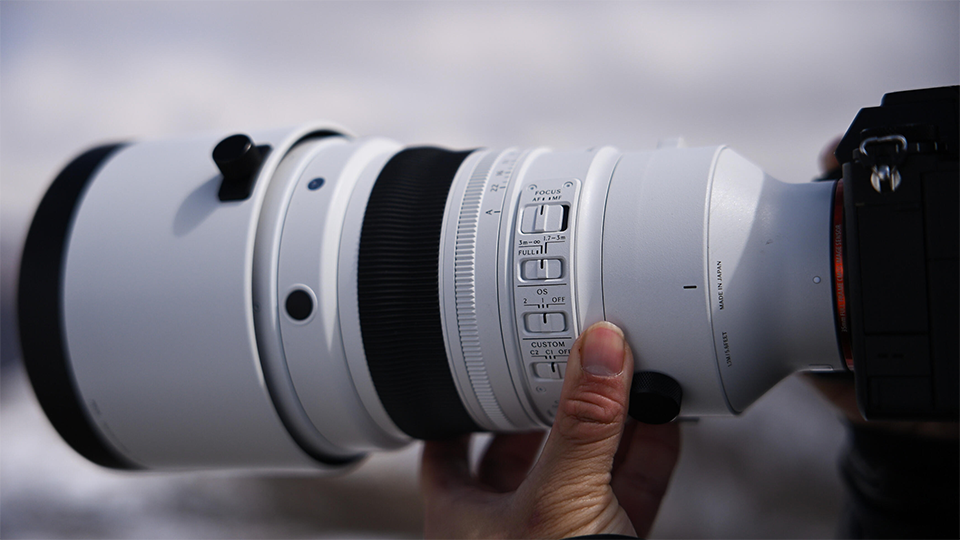 Sigma 200mm f/2 DG OS Sports Lens Sigma 200mm f/2 DG OS Sports Lens