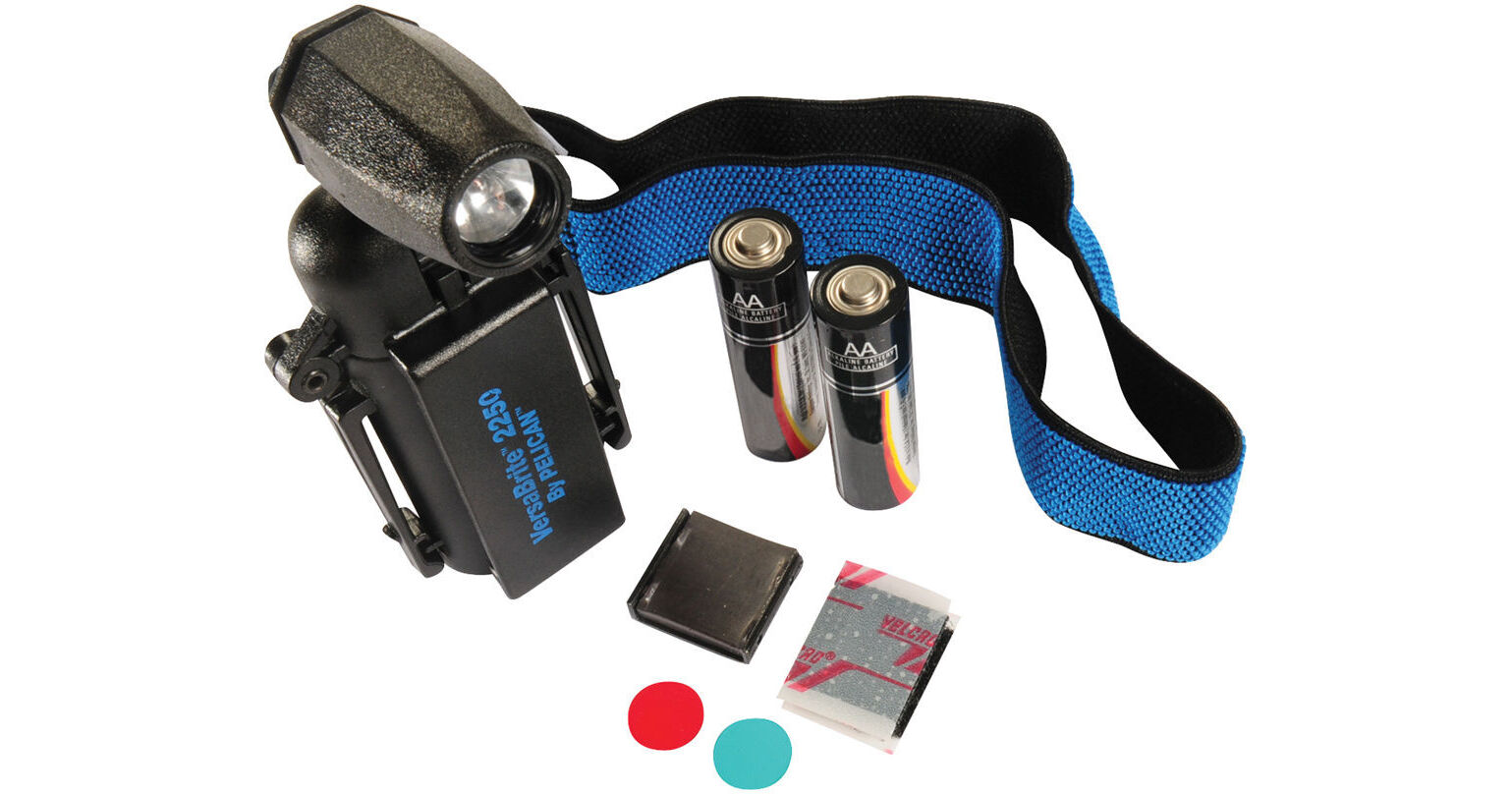 Pelican Versabrite Deluxe kit 2250 Flashlight 2 'AA'