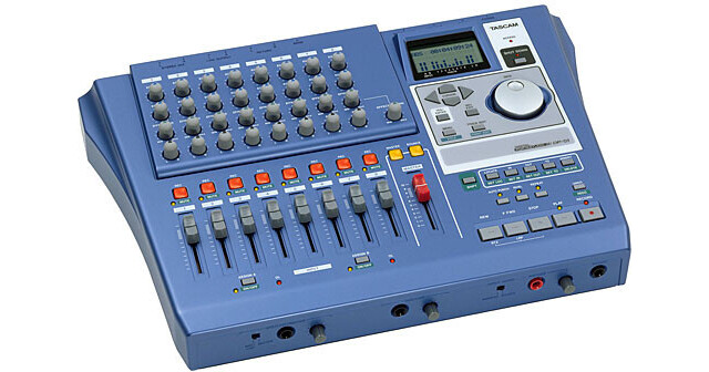 TASCAM DP-01 - 8-Track Desktop Digital Hard Disk Recorder DP-01