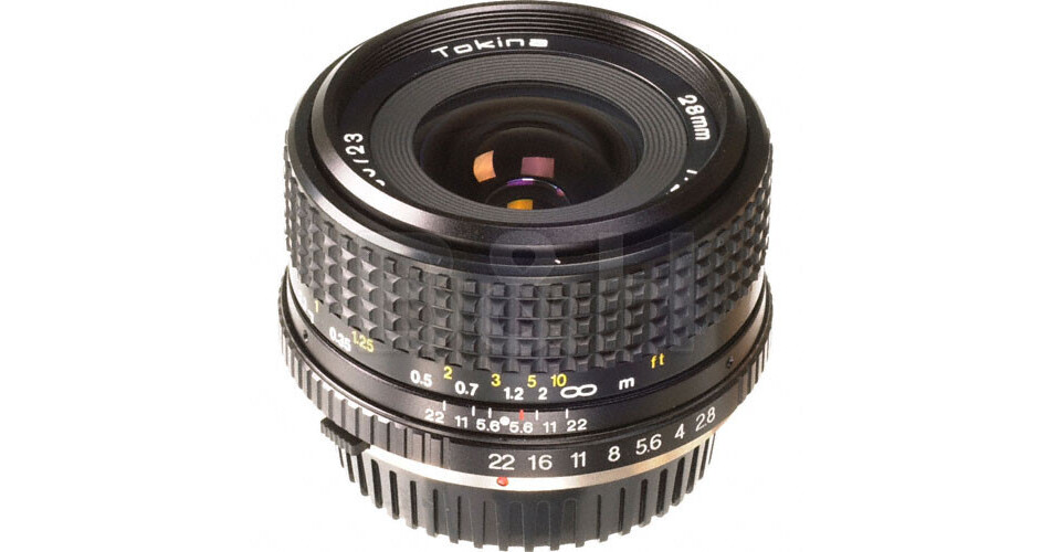 Tokina Wide Angle 28mm f/2.8 Manual Focus Lens for Olympus SL28O