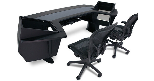 Argosy Aura 520 Personal Workstation Desk with 11 RU A520-LR-B-B