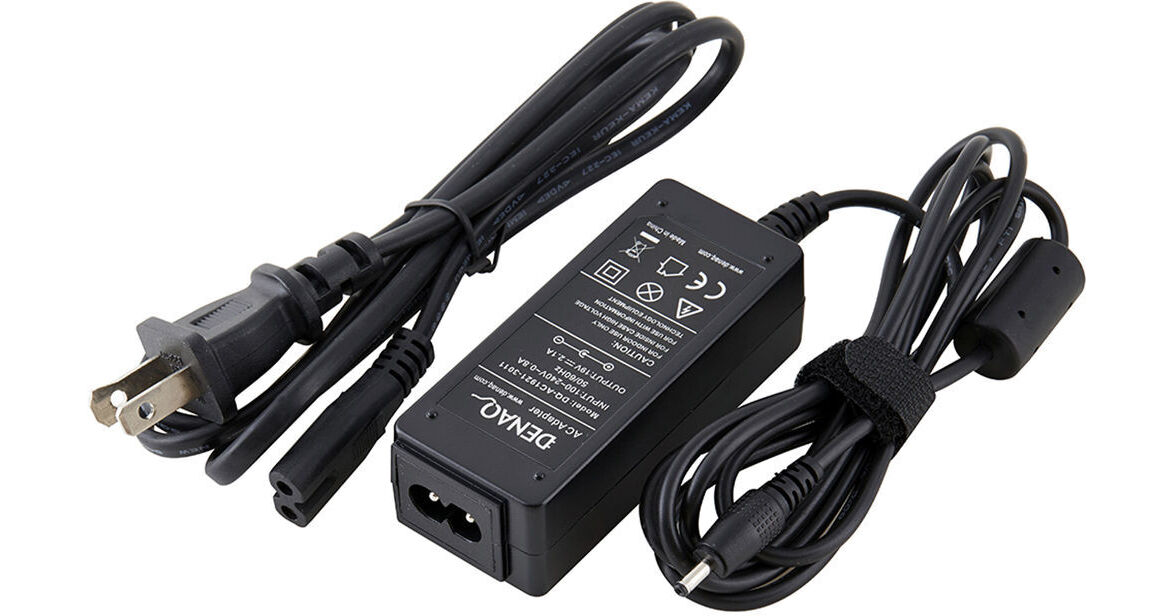 DENAQ 40W AC Adapter for Select Samsung Laptops Black