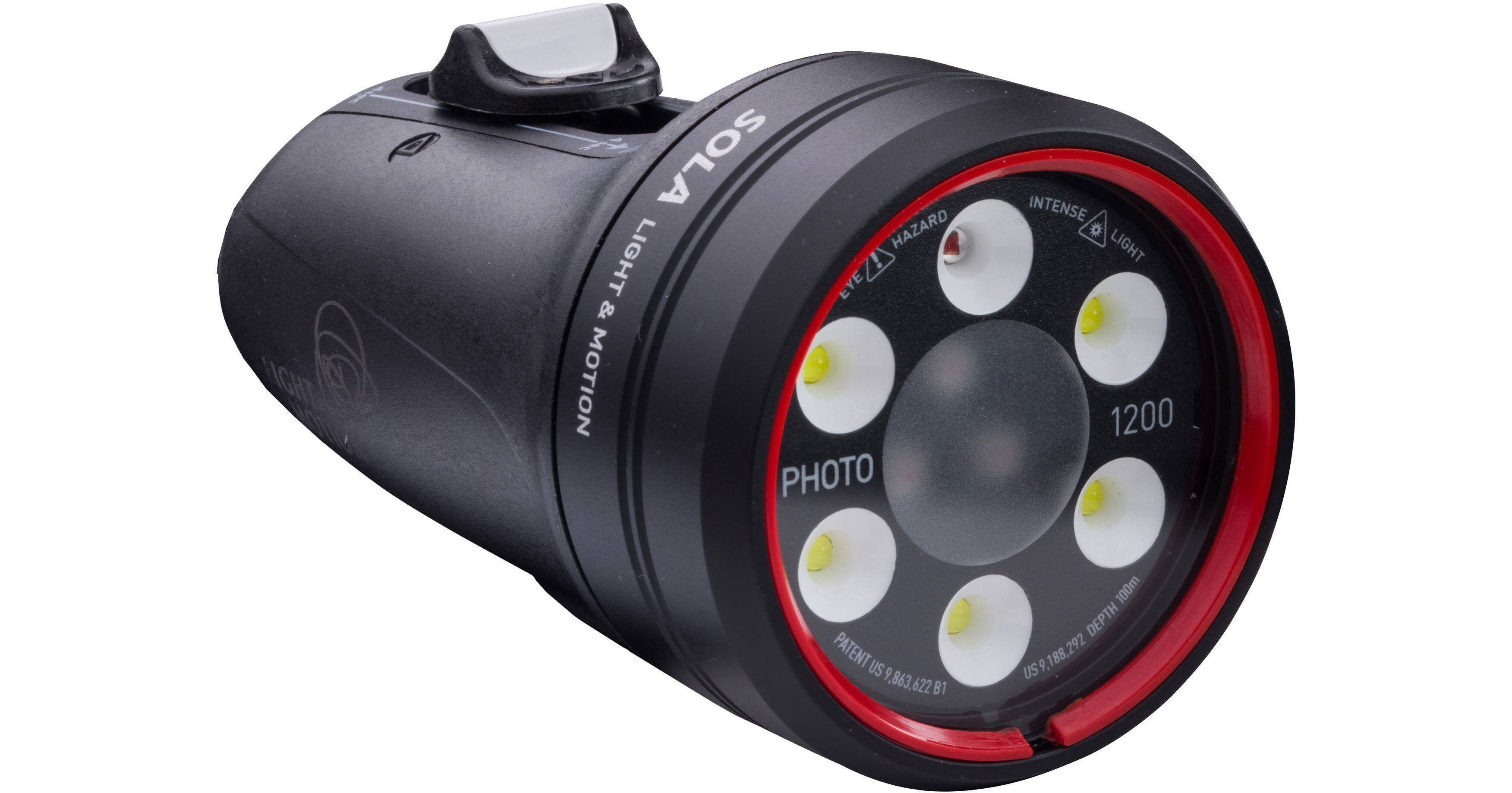 light_motion_850_0176_c_d_sola