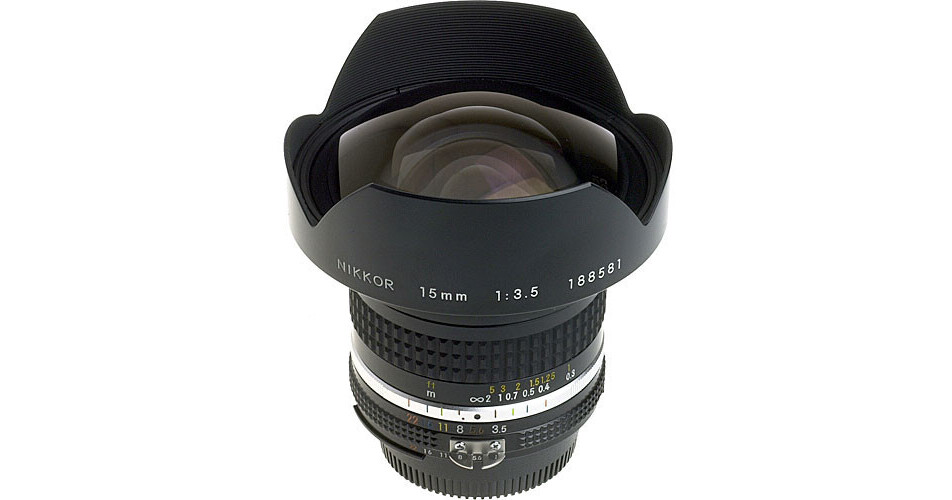 Used Nikon Super Wide Angle 15mm f/3.5 AIS Manual Focus Lens