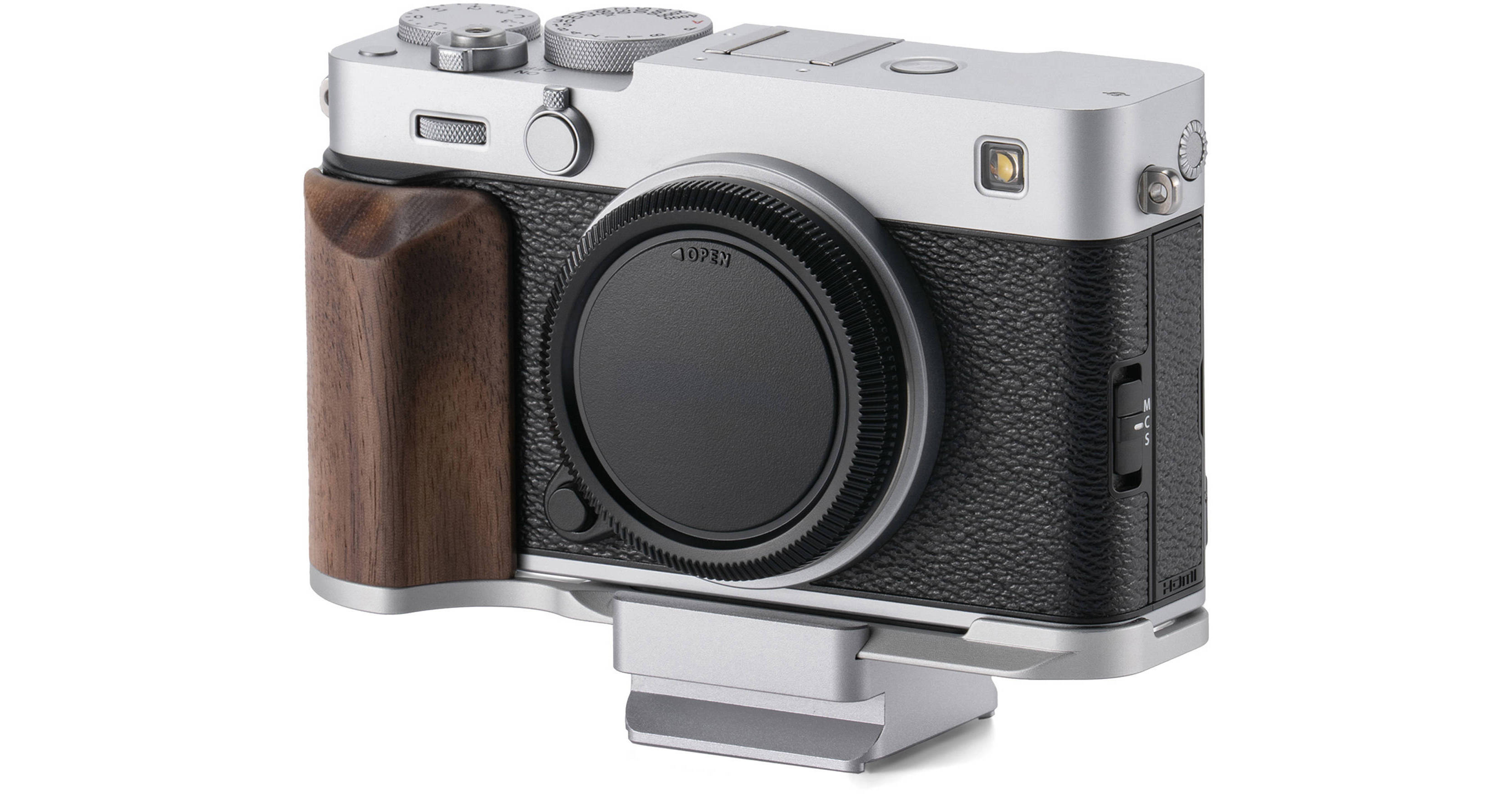 Toma de contacto con la Fujifilm X-E5, una X100VI de objetivos