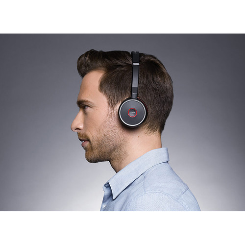 Compare Jabra Evolve 75 vs Plantronics 